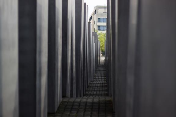 Berlin, Holocaust Memorial (4).jpg