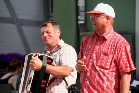 Wismar - Two Russian street musicians.